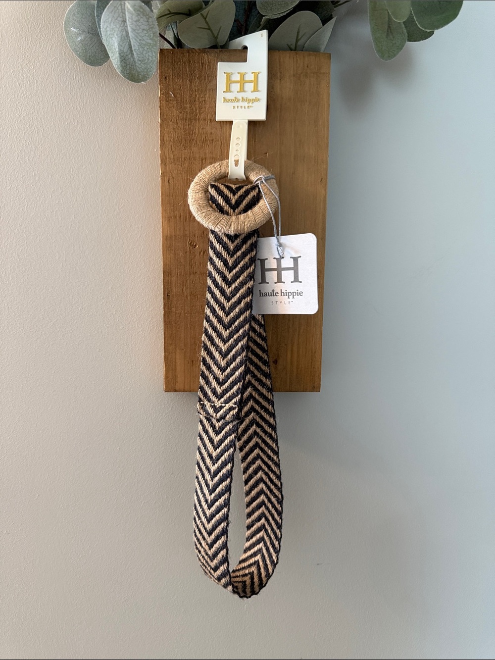 HAUTE HIPPIE Black & Tan Chevron Loop Wall Hook, S/M/L avail